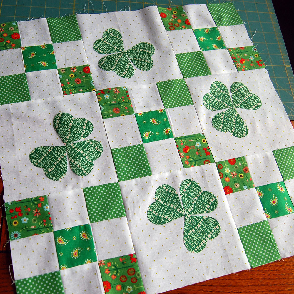 Make This: Irish Chain Quilt Tutorial